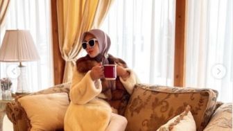 Kerap Pamer Foto Liburan, Syahrini Kena Sentil Perkara Rumah: Jangan Disamakan dengan Sultan Andara