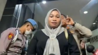 Haters Dewi Perssik Akhirnya Minta Maaf dan Beri Pujian, Publik Geram: Nggak Tahu Malu!