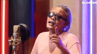 Sule Cover Lagu Rungkad 'Terlalu Goblok Mencintaimu': Baru Kerasa Sakitnya?