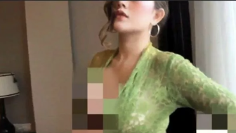 Sosok Wanita Kebaya Hijau di Video Syur yang Viral, Diduga Seorang Model Majalah Dewasa