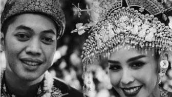 Definisi Cinta Abadi, Rasyid Rajasa Rayakan Anniversary Ke-5 Meski Sang Istri Telah Tiada