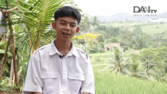 Viral Kisah Pelajar Harus Sekolah Sambil Jualan Sayur Keliling, Warganet Auto Bandingkan dengan Fajar Sad Boy