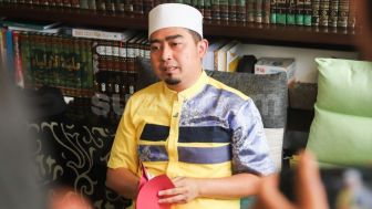 'Bohong Tuh Dia', Ngaku Single Saat Digosipkan dengan Syahrini, Mantan Istri Ustaz Solmed Buka Suara