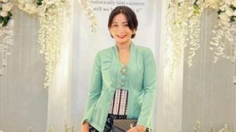 Hesti Purwadinata Pakai Kebaya Rp100 Ribuan di Pernikahan Kiky Saputri, Netizen: Dasarnya Cakep