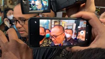 Kementerian Hingga BUMN Bikin Edaran Larang Pegawai Pamer Harta, Warganet Julid: Harusnya Dilarang Korupsi