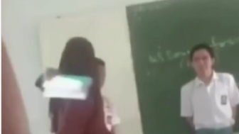 Viral Video Guru Tampar Murid karena Kedapatan Merokok, Netizen Malah Dukung: Terbaik