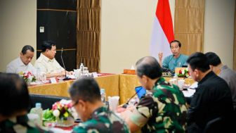 Jokowi Minta TNI -Polri Kawal Pembangunan untuk Tingkatkan Kesejahteraan Masyarakat Papua