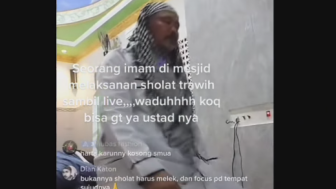 Tuai Pro dan Kontra, Imam Live di Tiktok Saat Salat Tarawih, Netizen: Ibadah Masih Berharap Saweran