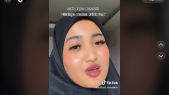 Pakai Hijab dan Lantunkan Selawat, Lina Mukherjee Tuai Pujian Netizen: Gini Kan Cantik