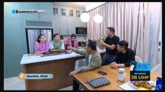 Momen Nagita Slavina Nyaris Lempar Sendok ke Arah Raffi Ahmad yang Nyanyi Lagu Ayu Ting Ting