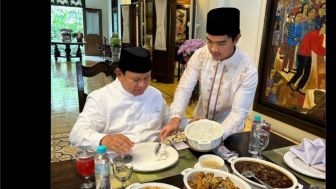 Kaesang Pangarep Sajikan Nasi untuk Prabowo Subianto: Kayaknya Lagi Mau Minta Dukungan Partai