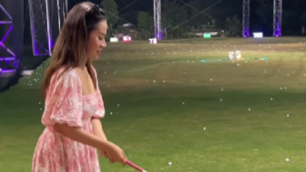 Pakai Mini Dress, Mayang Dicibir Salah Kostum saat Main Golf