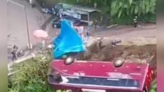 Detik-detik Bus Pariwisata Terjun ke Sungai di Guci Tegal, Satu Orang Tewas dan 36 Orang Luka-luka