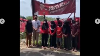 Viral Remaja Ludahi Spanduk Bergambar Megawati, Warganet: Bocil Berani Banget