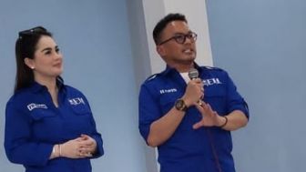 Faisal Haris Boyong Jennifer Dunn Blusukan Nyaleg 2024, Auto Tuai Cibiran: Istri Aja Dikhianati Apalagi Rakyat