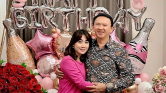 Makin Romantis, Ahok Banjiri Puput Nastiti Devi dengan Bunga Mawar Saat Ultah