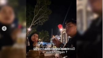 Viral Pelanggan Restoran Ditegur Gegara Makan Sushi Pakai Tangan, Warganet: Yang Negur Belagu