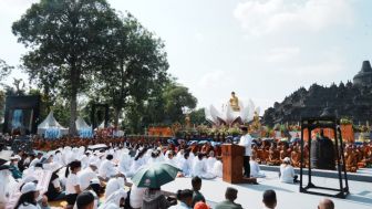 Peringatan Waisak, Wamenag Ajak Umat Buddha Jaga Sikap Toleransi