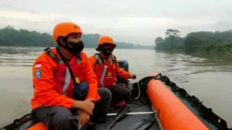 Mahasiswa Caltex Tenggelam dan Belum Ditemukan Gara-gara Disuruh Senior Mandi di Sungai Tutup Mata