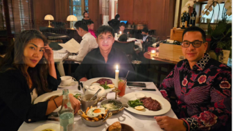 Ari Wibowo Pamer Momen Dinner Bareng Inge Anugrah, Warganet Kepo: yang Bayar Siapa?