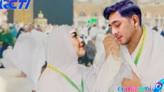 CEK FAKTA: So Sweet, Arya Saloka Bilang I Love You ke Amanda Manopo di Depan Kabah