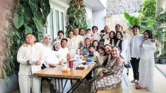 Momen Langka! Atta Halilintar dan Aurel Hermansyah Pamer Momen Idul Adha Bareng Keluarga Besar: Ada Gen Halilintar!