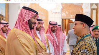 Anies Baswedan Foto Bareng Pangeran MBS di Istana Mina: Terima Kasih Atas Undangan Haji dari Kerajaan Arab Saudi