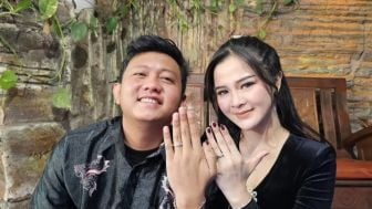 Perut Buncit Bella Bonita saat Pakai Dress Mini Jadi Sorotan, Netizen Pilih Bodo Amat