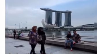 Ibunda Jeje dan Mama Amy Liburan Bareng ke Singapura, Warganet: Cara Menghibur Besan