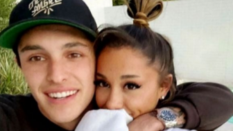 Ariana Grande Dikabarkan Bakal Bercerai dari Dalton Gomez, Kecurigaan Publik Berawal dari Tanda Ini