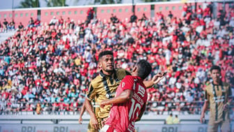 Beredar Video Ricky Kambuaya Luapkan Emosi ke Bench Bali United, Netizen: Pemain Timnas Bad Attitude