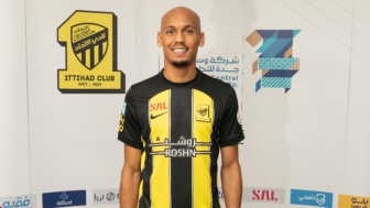 Kaget, Fabinho Dapat Hadiah Mewah dari Penggemar Sultan Usai Tampil Bagus di Al Ittihad