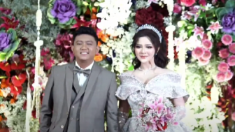 Kontras Banget, Riasan Denny Caknan dan Bella Bonita di Acara Resepsi Sesi 2 Dicibir: Denny Kok Mbladus