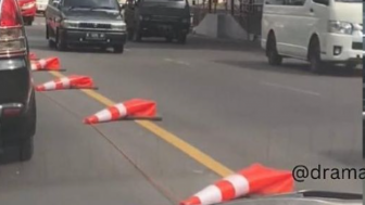 Banyak Traffic Cone Meleot di Semarang Diduga karena Cuaca Panas, BMKG Sebut Suhu Tak Ekstrem