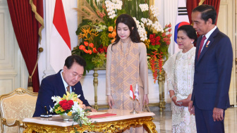 Bertemu Presiden Korsel Yoon Suk Yeol di Istana Merdeka, Ini yang Dibahas Jokowi