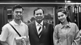 Prabowo Subianto Unggah Foto Bersama Pratama Arhan dan Azizah Salsha, Netizen: Sekalinya Muncul Foto Barengnya di Akun Pak Prabowo