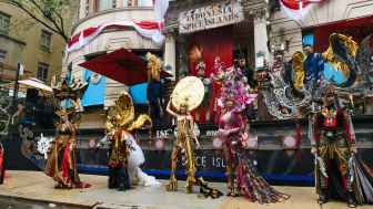 Jember Fashion Carnaval Menggebrak New York, 20 Kostum Indah Karya Desainer Indonesia Jadi Sorotan