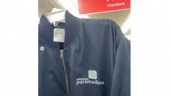 Lelaki Ini Temukan Jaket Universitas Paramadina di Thrift Store Amerika, Warganet: Jaketnya Siapa, Tuh?