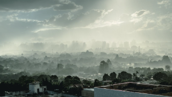 Kabut Asap Parah Melanda Ibukota India, Sebabnya Mirip Jakarta