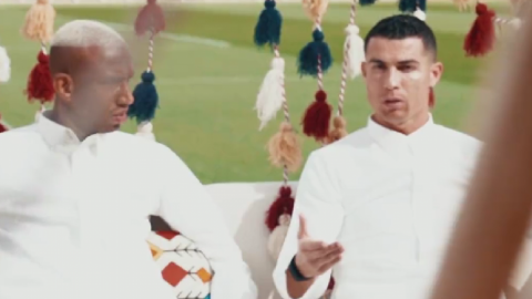 Cristiano Ronaldo Kenakan Gamis di Hari Jadi Arab Saudi, Netizen Doakan Hijrah