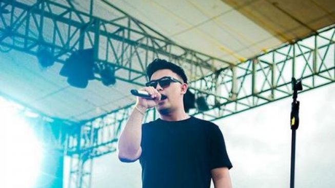 Viral Video Kru Denny Caknan Cek Sound Bikin Cewek-cewek Geger: Lah Bening Banget!