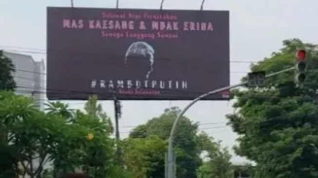 Rocky Gerung Sebut Baliho Ucapan Pernikahan Anak Jokowi Sarat Politik: Ganjar Setuju