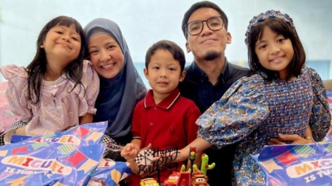 Netizen Ungkit Lagi Doa Anak Desta: Semoga Ayah Salat Lagi