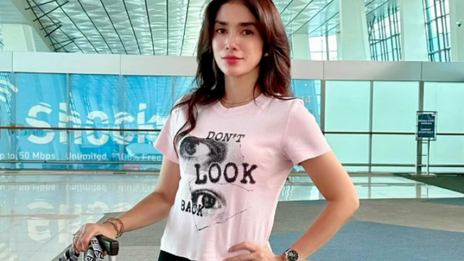 Ussy Sulistiawaty Dipuji Dandan ala Cewek Kalem, Warganet: Ini Baru Sesuai