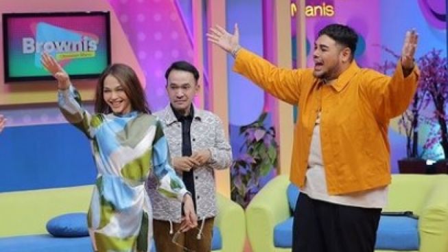 Ivan Gunawan Ungkap Penyebab Bunda Corla Sakit Gegara Kelelahan dan Kurang Tidur