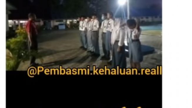 Penampakan SMA Di NTT Masuk Jam 05.00, Netizen: Coba Gubernurnya Beri Contoh Dulu