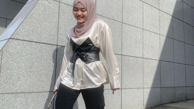 Putri Delina Ketemu 'Kembaran', Netizen: Miripnya Sudah 99 Persen