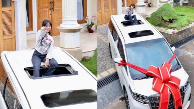 Setelah Beli Rumah Mewah, Kini Fuji Pamer Mobil Alphard Baru