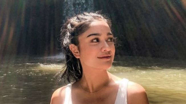 Diduga Jadi Selingkuhan Fandy Christian, Warganet Geruduk Instagram Andi Annisa Iasyah