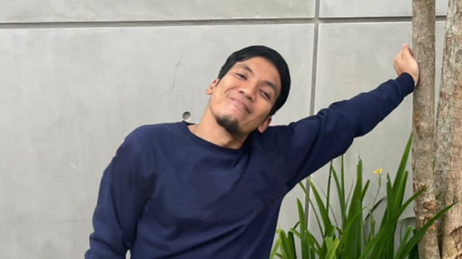 Viral Video Desta Tanyakan Soal Perceraian ke Ustadz Dennis Lim, Publik: Ternyata Selama Ini Nyari Jawaban